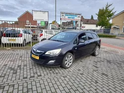 Zwart Gebruikt 2012 Opel Astra Business Stationwagen | € 2.950 (Iets duurder)
