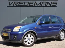 Blauw, metallic lak Gebruikt 2006 Ford Fusion Futura MPV | € 1.150 (Goede deal)