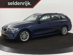 Blauw Gebruikt 2022 BMW 318 Basis Stationwagen | € 27.900 (Super prijs)