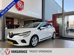 Wit Gebruikt 2021 Renault Clio V Zen Hatchback | € 12.950 (Goede deal)