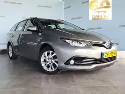 Grijs Gebruikt 2017 Toyota Auris Touring Sports Stationwagen | € 13.900 (Eerlijke prijs)