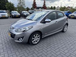Grijs, metallic lak Gebruikt 2012 Mazda 2 Hatchback | € 2.950 (Eerlijke prijs)