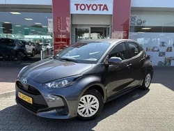Grijs Gebruikt 2021 Toyota Yaris Active Hatchback | € 17.595 (Eerlijke prijs)