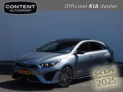 Lunar silver (grijs metallic) Gebruikt 2024 Kia ProCeed Hatchback | € 33.940 (Eerlijke prijs)