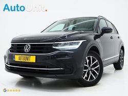 Grijs Gebruikt 2022 VW Tiguan Elegance SUV | € 29.840 (Super prijs)