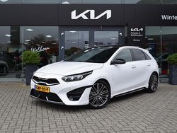 Wit Gebruikt 2024 Kia Ceed Hatchback | € 32.895