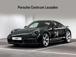 Groen Nieuw 2025 Porsche 992 Coupé | € 414.844