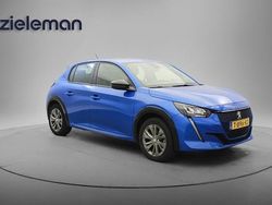 Blauw Gebruikt 2023 Peugeot e-208 Active Hatchback | € 15.345 (Super prijs)