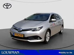 Grijs metallic Gebruikt 2016 Toyota Auris Touring Sports Stationwagen | € 12.950 (Eerlijke prijs)