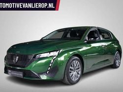 Groen (metallic) Gebruikt 2023 Peugeot 308 Business-Line Hatchback | € 17.495 (Super prijs)
