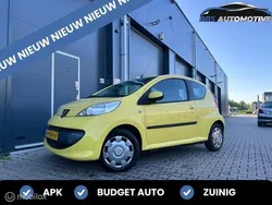 Geel Gebruikt 2006 Peugeot 107 Hatchback | € 999 (Goede deal)