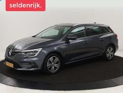Grijs Gebruikt 2022 Renault Mégane IV Intens Stationwagen | € 14.900 (Goede deal)