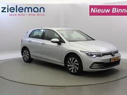 Grijs Gebruikt 2021 VW Golf VIII Style Hatchback | € 19.845 (Goede deal)
