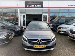 Grijs, metallic lak Gebruikt 2017 Mercedes A180 Business Hatchback | € 14.950 (Goede deal)