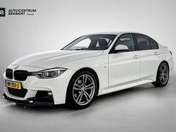 Wit Gebruikt 2017 BMW 320 Executive Sedan | € 19.995 (Eerlijke prijs)