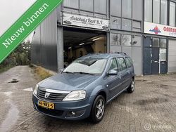 Blauw Gebruikt 2010 Dacia Logan Lauréate Sedan | € 2.799 (Eerlijke prijs)
