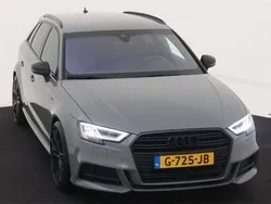 Grijs Gebruikt 2020 Audi A3 S-Line Hatchback | € 24.000 (Super prijs)