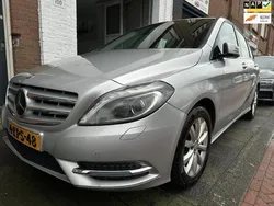 Grijs Gebruikt 2013 Mercedes B200 Prestige MPV | € 9.950 (Super prijs)