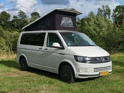 Wit Gebruikt 2016 VW T6 Van | € 38.000