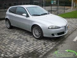 Grijs Gebruikt 2005 Alfa Romeo 147 Progression Hatchback | € 1.850 (Iets duurder)
