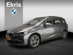 Grijs Gebruikt 2022 BMW 216 Executive Stationwagen | € 19.900 (Goede deal)