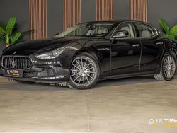 Zwart, metallic lak Gebruikt 2015 Maserati Ghibli Coupé | € 28.990 (Goede deal)