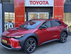 Rood Gebruikt 2023 Toyota bZ4X Premium SUV | € 34.400 (Goede deal)