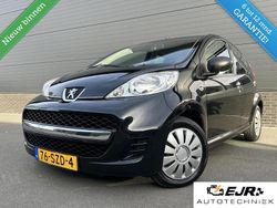Zwart Gebruikt 2011 Peugeot 107 Hatchback | € 2.950 (Eerlijke prijs)