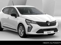 Wit Nieuw 2025 Renault Clio V Evolution Hatchback | € 23.670 (Iets duurder)