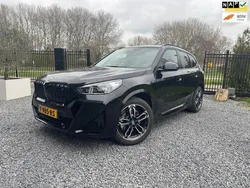 Zwart Gebruikt 2022 BMW iX1 M Sport SUV | € 42.650 (Eerlijke prijs)