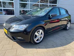 Zwart Gebruikt 2014 Seat Leon Style Hatchback | € 4.999 (Eerlijke prijs)