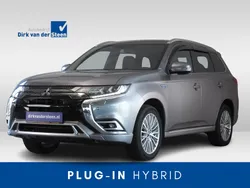 Grijs Gebruikt 2021 Mitsubishi Outlander P-HEV Intense+ SUV | € 25.450 (Eerlijke prijs)