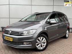 Grijs (metallic) Gebruikt 2016 VW Touran Comfortline MPV | € 13.950 (Goede deal)
