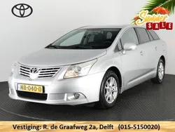 Grijs, metallic lak Gebruikt 2011 Toyota Avensis Business Edition Stationwagen | € 9.700 (Eerlijke prijs)