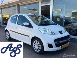 Wit Gebruikt 2009 Peugeot 107 Hatchback | € 1.950 (Eerlijke prijs)