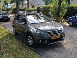 Grijs Gebruikt 2015 Peugeot 2008 Style SUV | € 5.000 (Goede deal)