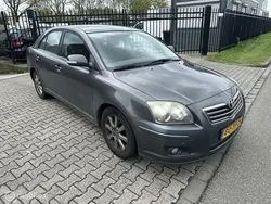 Grijs Gebruikt 2007 Toyota Avensis Luna Hatchback | € 2.450 (Super prijs)