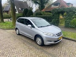 Grijs Gebruikt 2005 Honda FR-V Comfort MPV | € 1.995 (Eerlijke prijs)