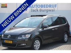 Bruin Gebruikt 2015 VW Sharan Highline MPV | € 20.950 (Iets duurder)