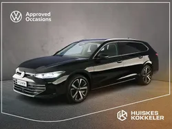 Zwart Gebruikt 2024 VW Passat Business Stationwagen | € 44.900