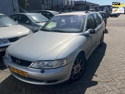 Grijs Gebruikt 2000 Opel Vectra Edition Stationwagen | € 300