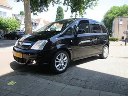 Zwart Gebruikt 2010 Opel Meriva Cosmo MPV | € 4.985 (Eerlijke prijs)