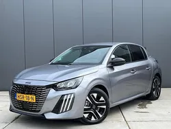 Grijs Gebruikt 2024 Peugeot 208 Allure Hatchback | € 22.995 (Eerlijke prijs)