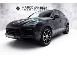 Zwart Gebruikt 2018 Porsche Cayenne SUV | € 59.850 (Eerlijke prijs)