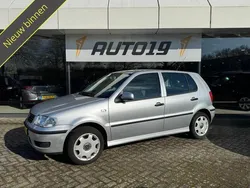 Grijs Gebruikt 2000 VW Polo Hatchback | € 1.919 (Eerlijke prijs)
