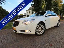 Wit Gebruikt 2010 Opel Insignia Sport Sedan | € 4.750 (Duur)