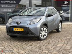 Grijs Nieuw 2025 Toyota Aygo X Play SUV | € 21.450
