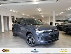 Grijs, metallic lak Nieuw 2025 VW Tiguan Life SUV | € 49.900 (Super prijs)