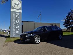 Zwart Gebruikt 2015 Volvo V60 Summum Stationwagen | € 8.500 (Eerlijke prijs)