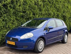 Blauw, metallic lak Gebruikt 2006 Fiat Grande Punto Dynamic Hatchback | € 2.890 (Eerlijke prijs)